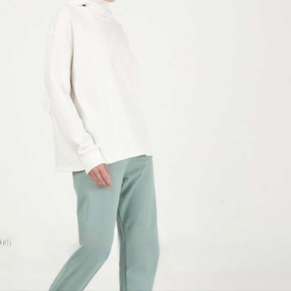 Modanisa Track Suit NWT - Picture 9 of 10